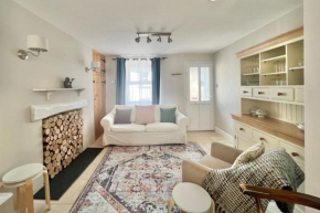 Farthing Cottage…cute ‘n’ cosy!